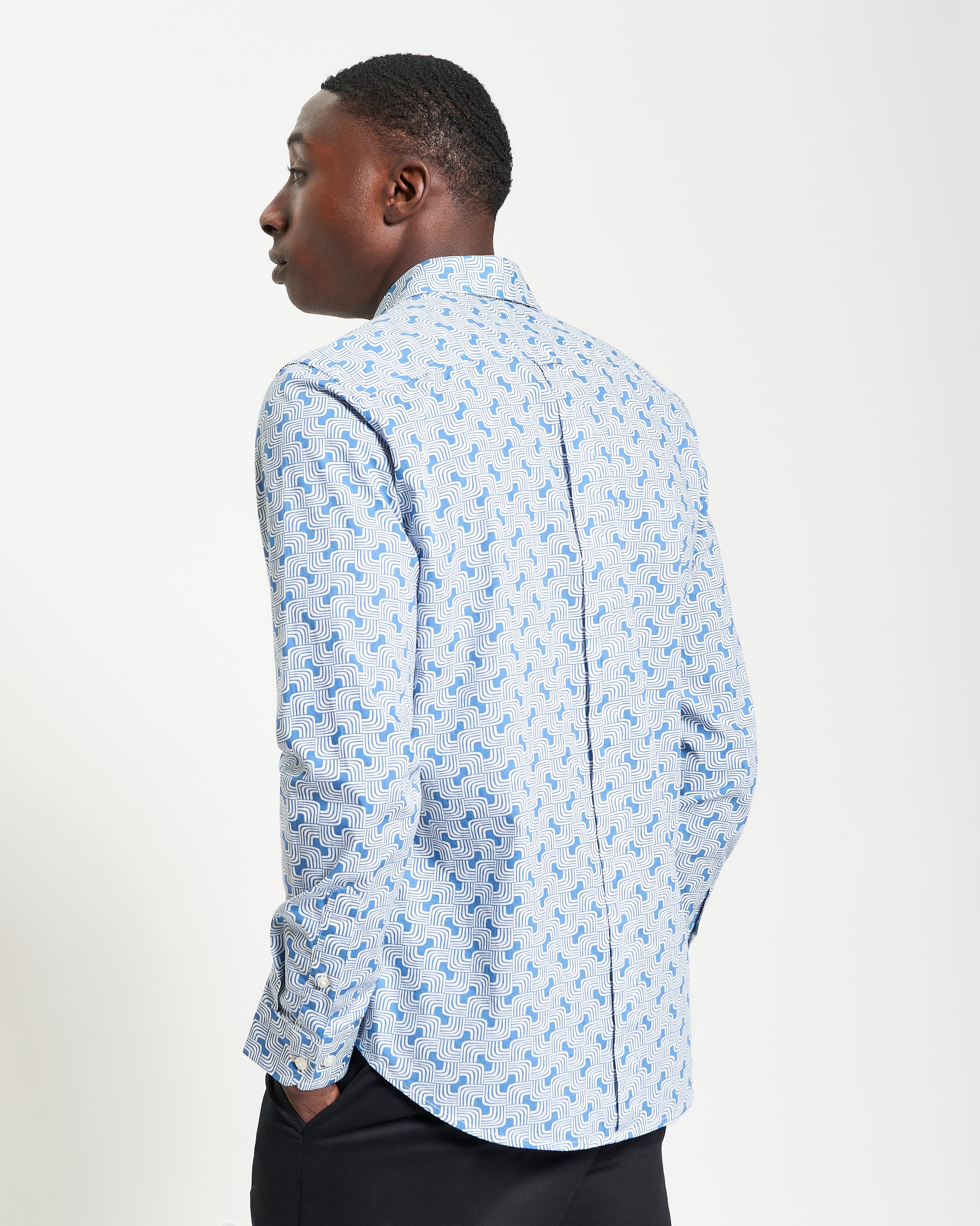 Linear Print Shirt – Back view showcasing the casual point collar and curved hem.