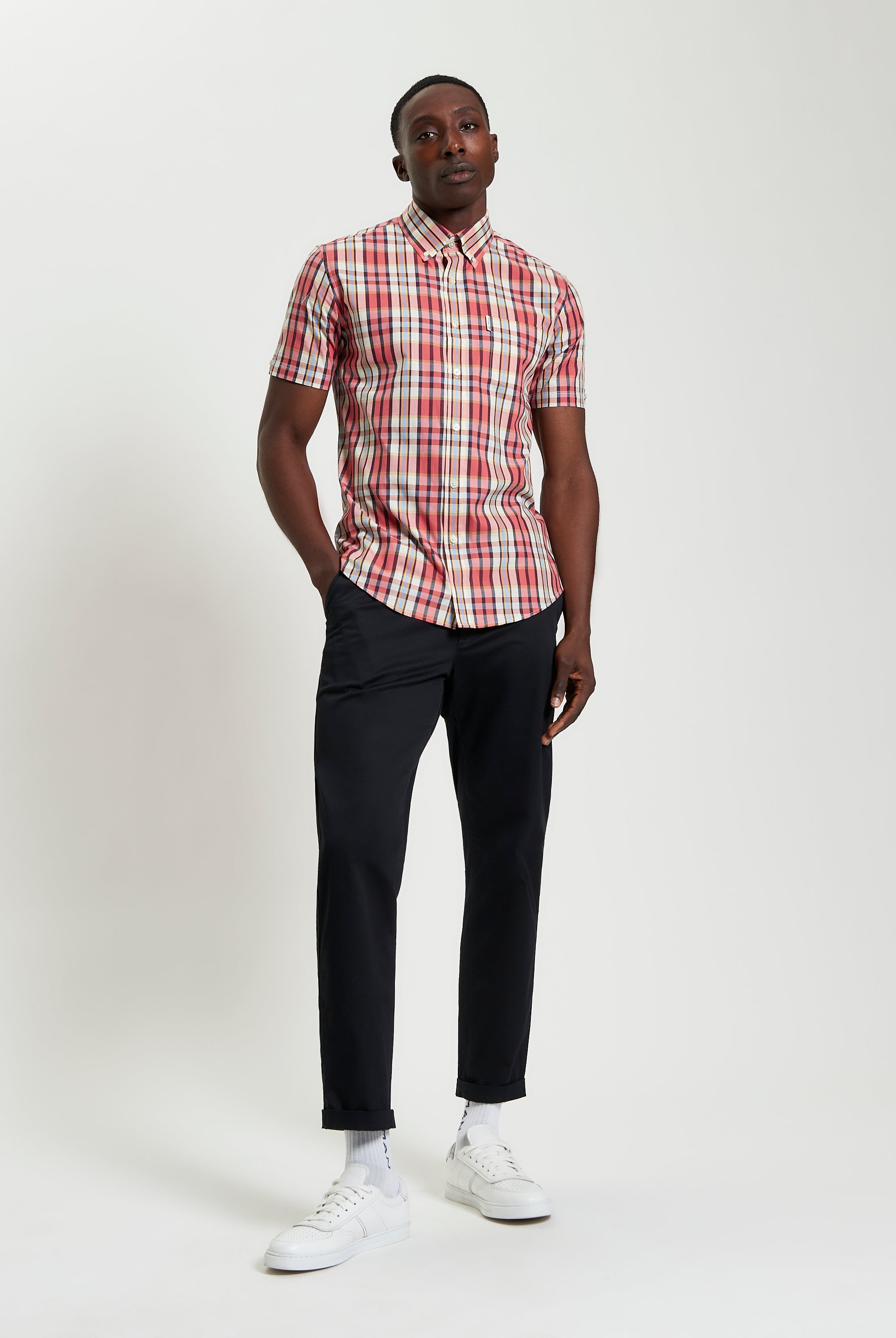 Irregular Check shirt model wearing casual attire, showcasing a modern fit and stylish design.