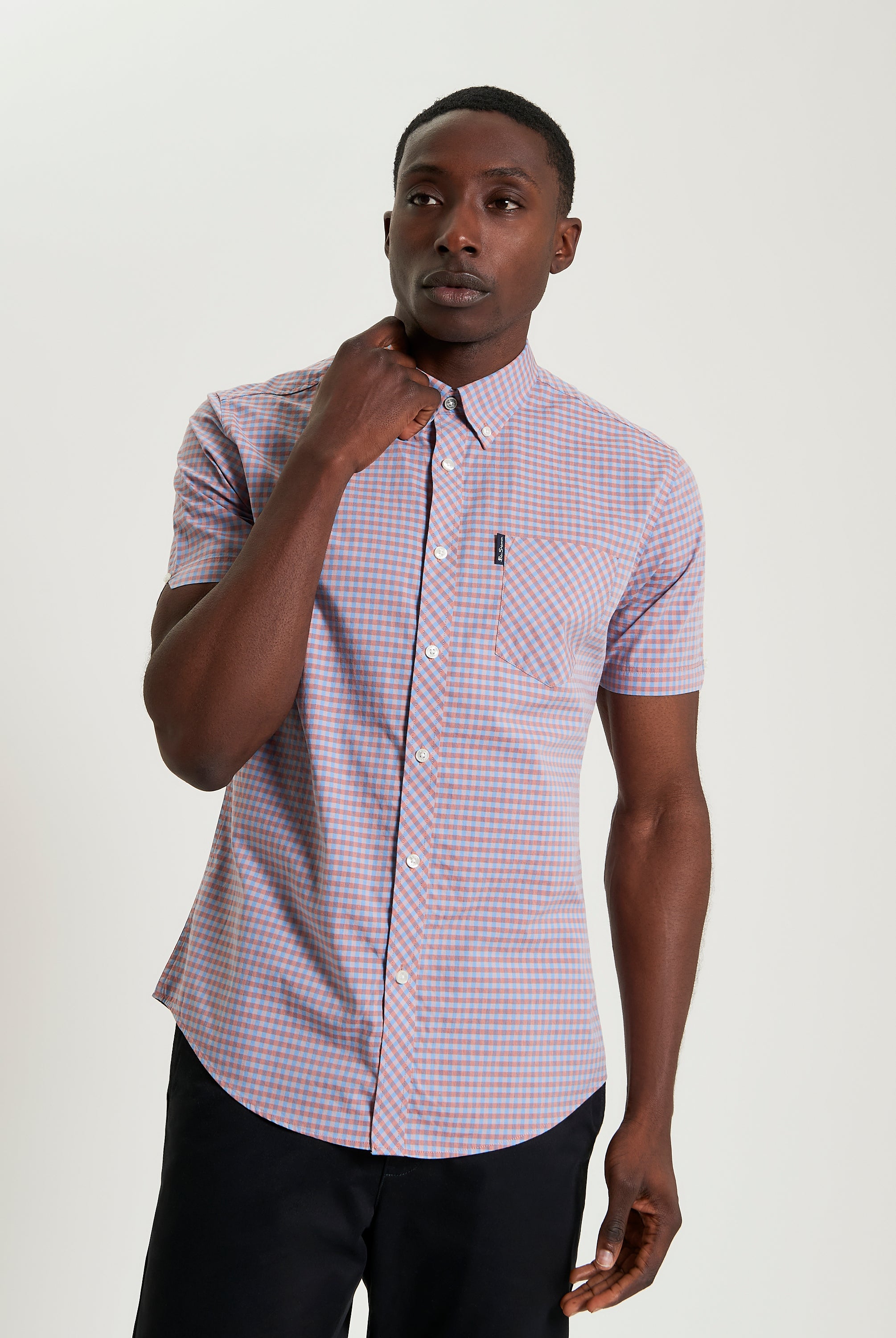 Signature Gingham Short Sleeve Shirt – light and breathable summer shirt with button-down collar and chest pocket.