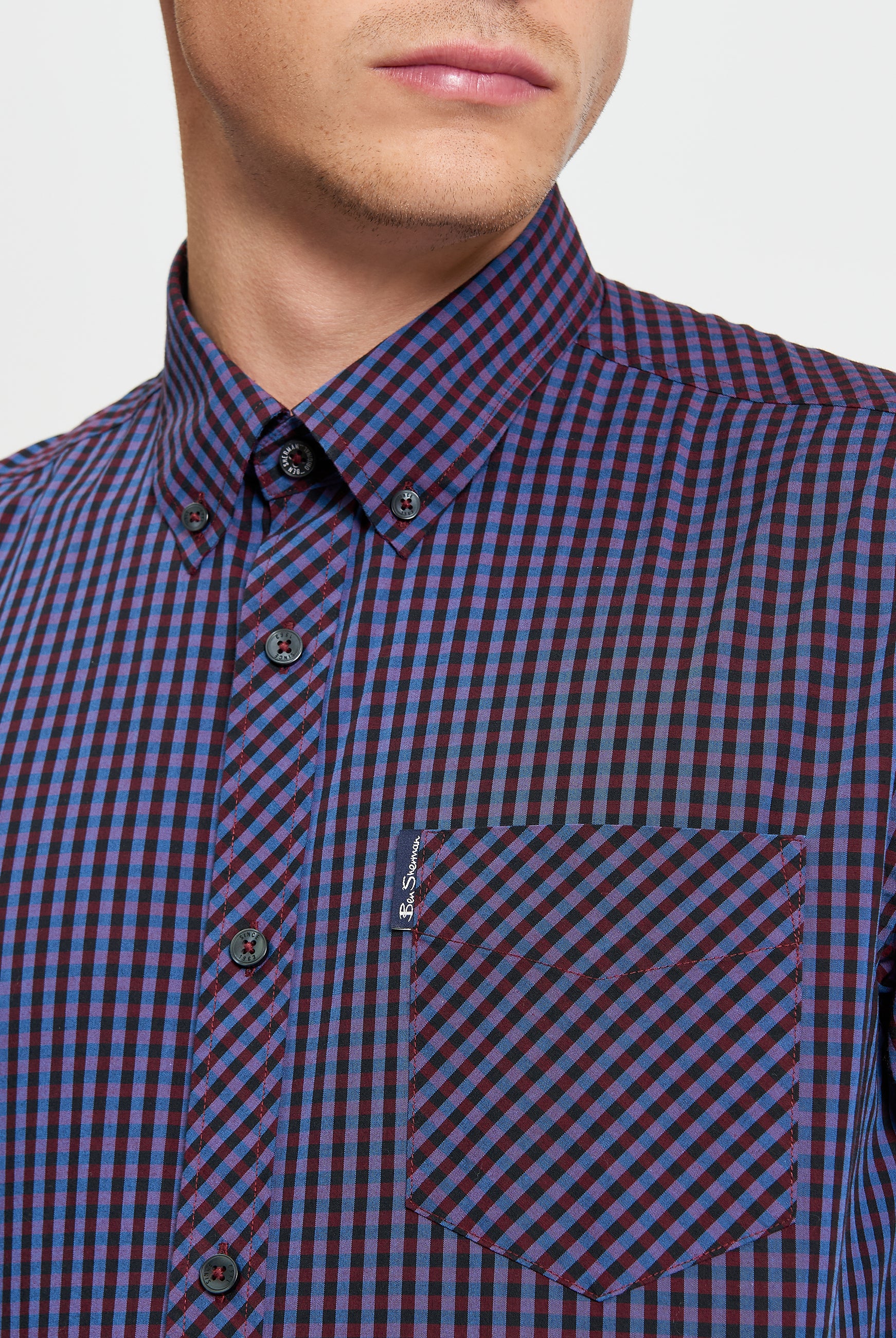 Signature Gingham Short Sleeve Shirt - Red - Close Up