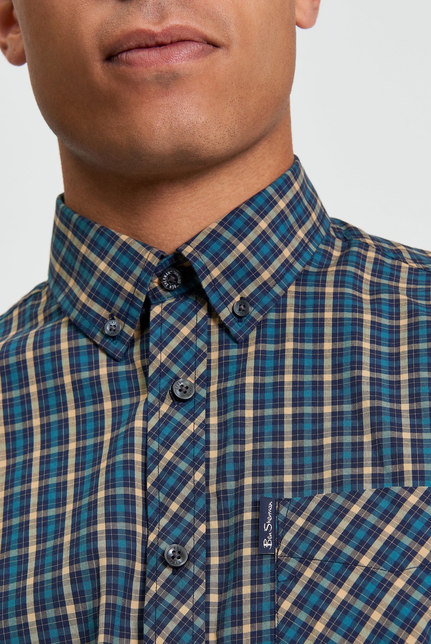 Signature House Check Short Sleeve Shirt - Teal- Close Up