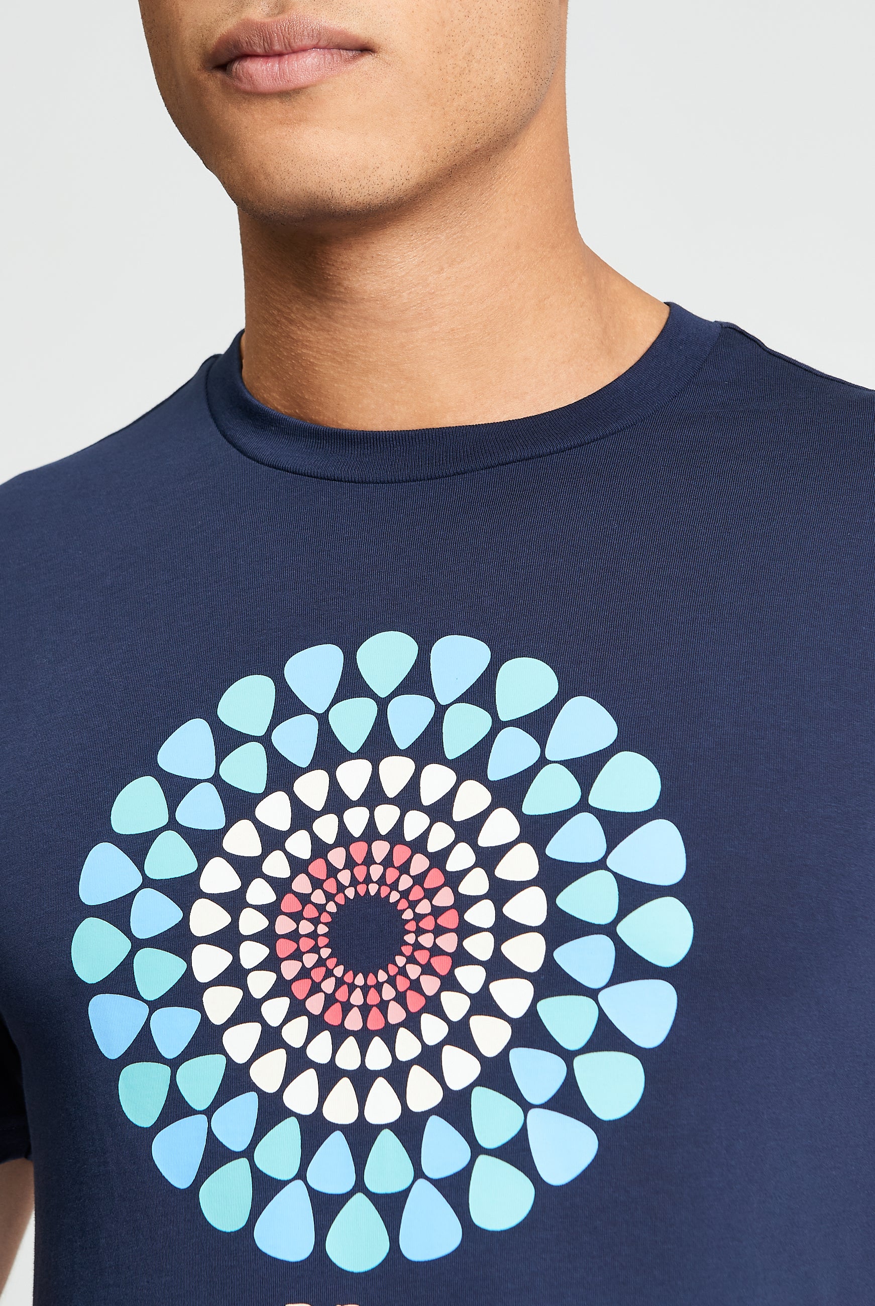 Plectrum Target Tee β navy blue t-shirt featuring target graphic design, crafted from 100% organic cotton by Ben Sherman.