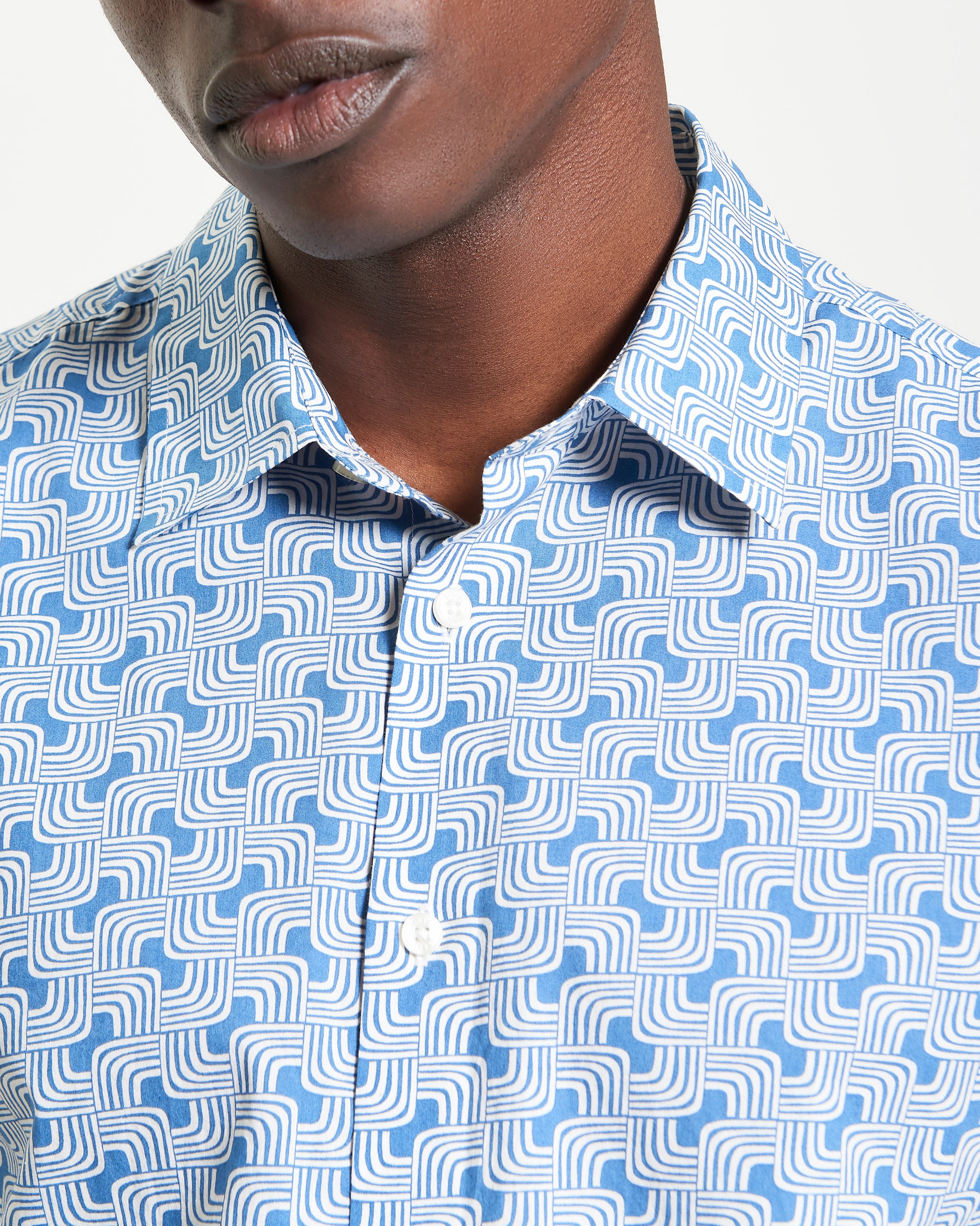 Linear Print – Blue patterned shirt with casual point collar and regular fit.
