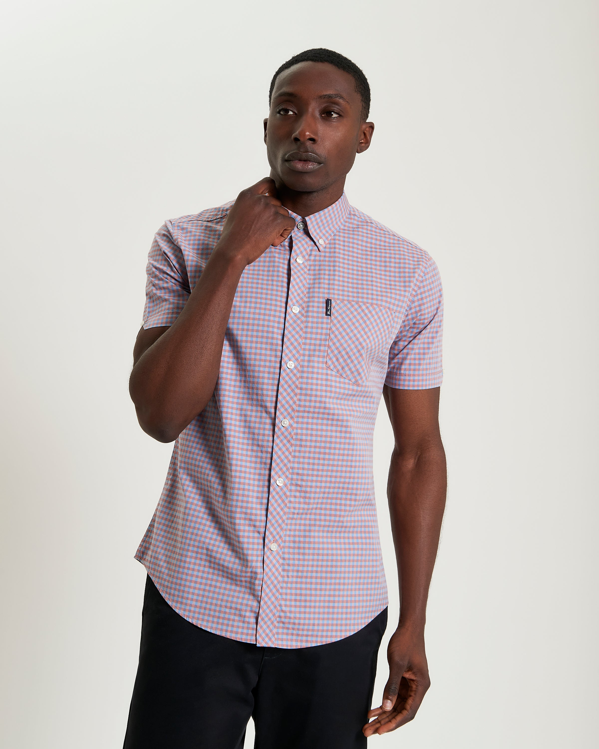Signature Gingham Short Sleeve Shirt – light and breathable summer shirt with button-down collar and chest pocket.