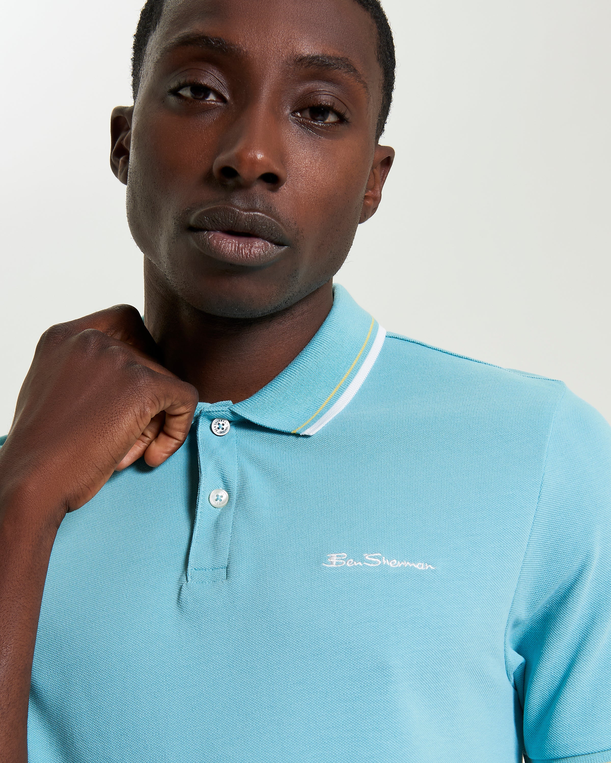 Signature Pique Polo – Light blue polo shirt with contrast detailing and Ben Sherman logo.