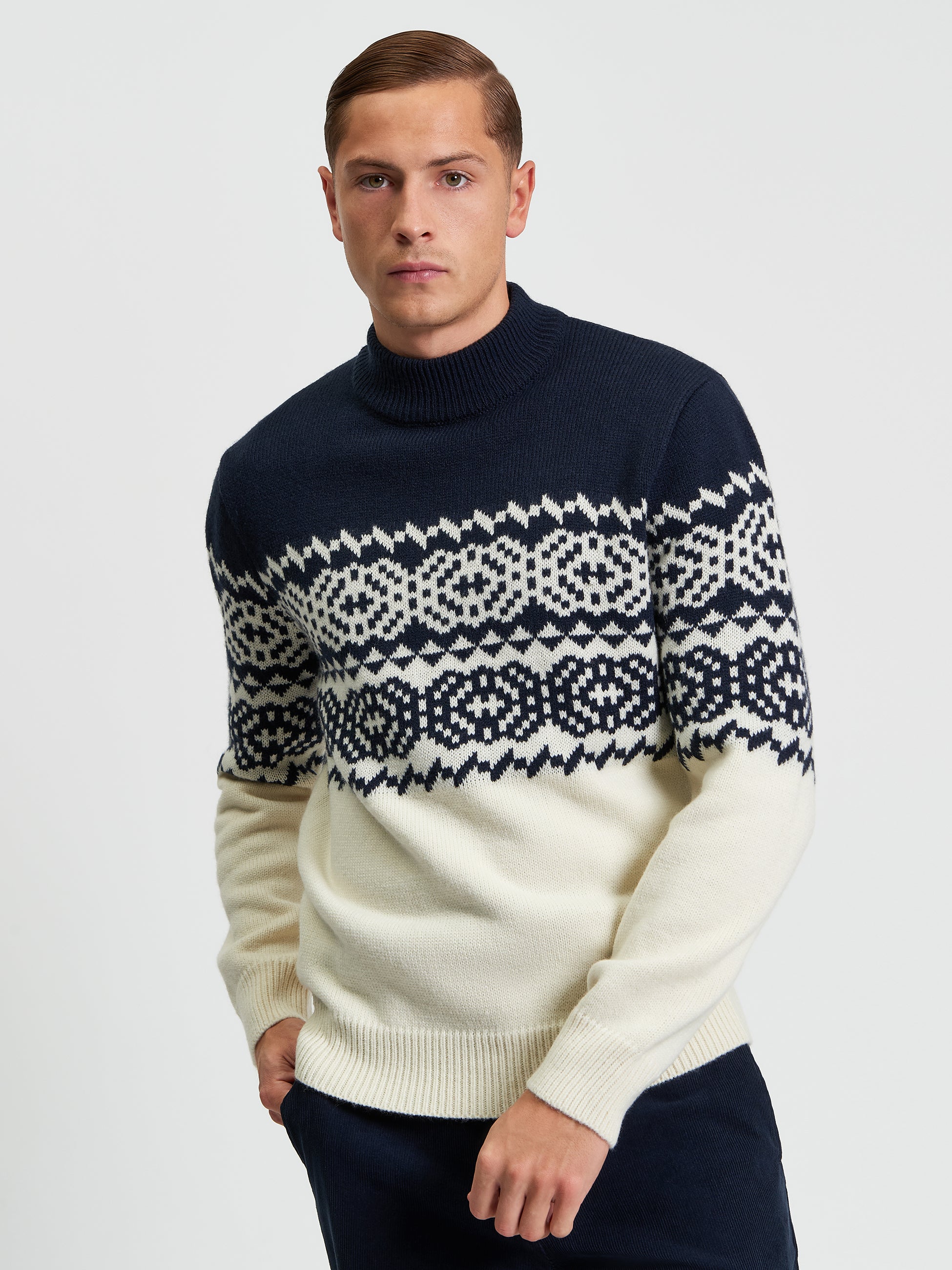 Mono Fairisle Crew - Ivory - Front