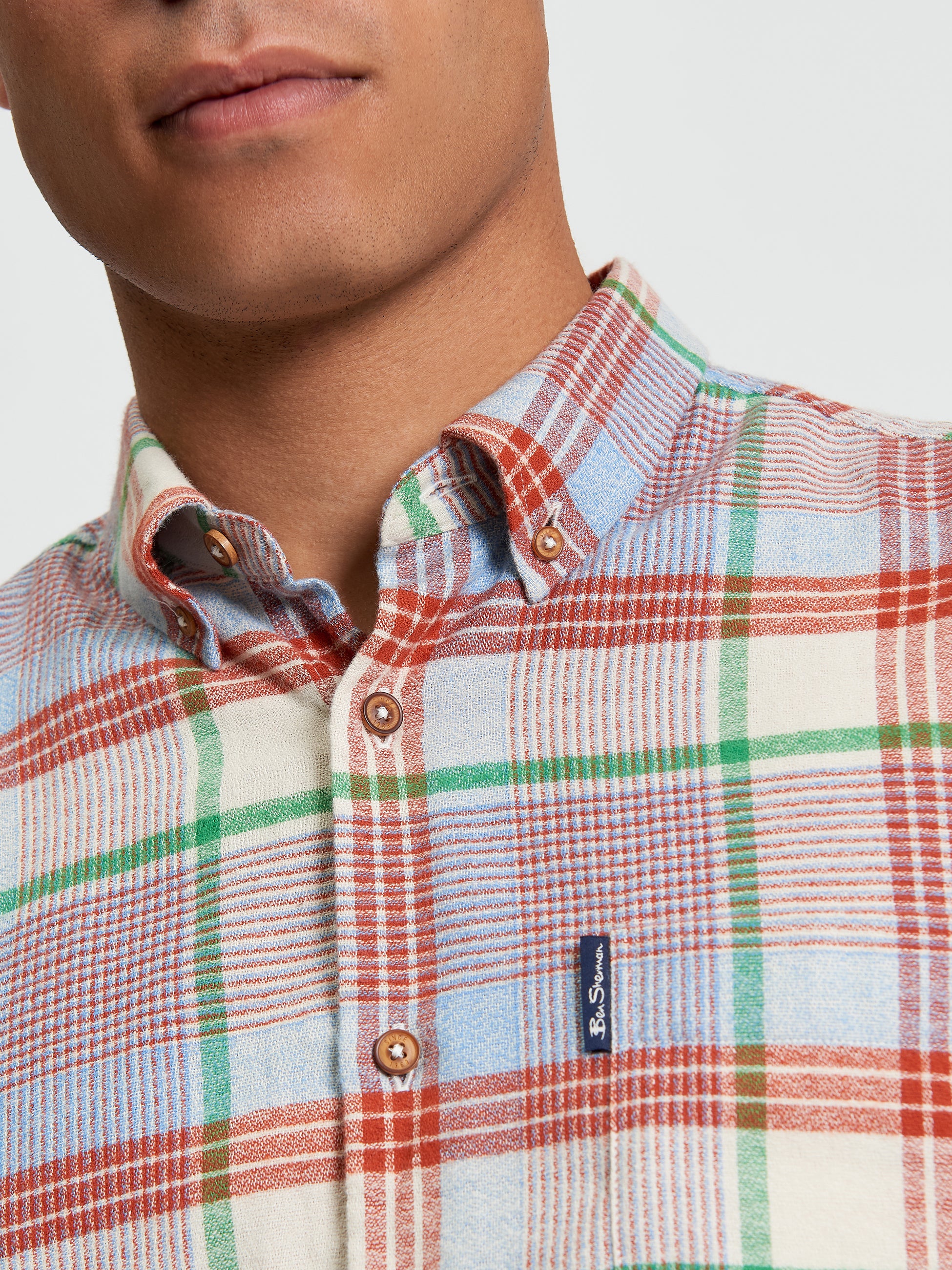Brushed Crepe Check - Fog - Close Up