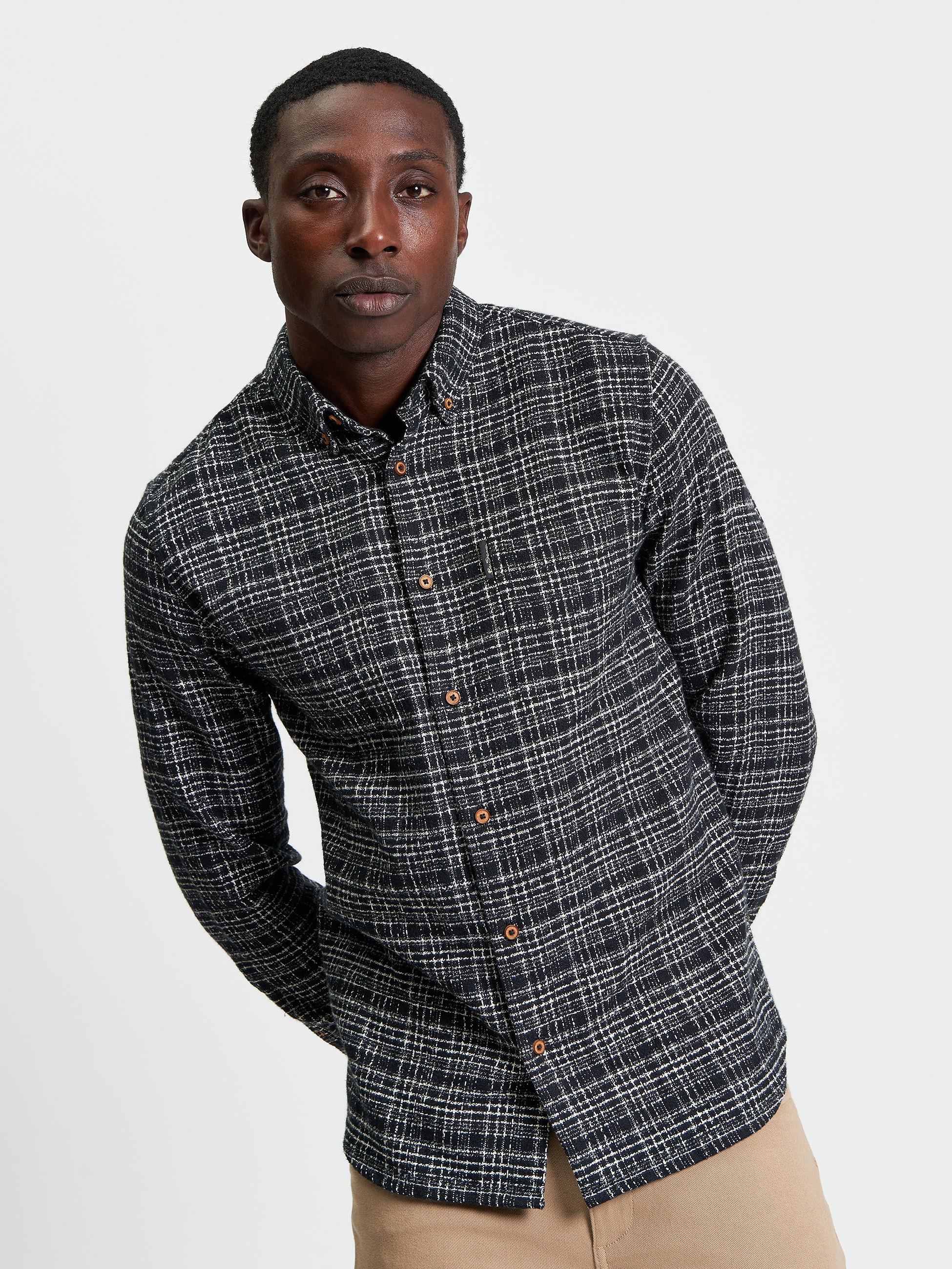 Twisted Yarn Shirt - Black - Front