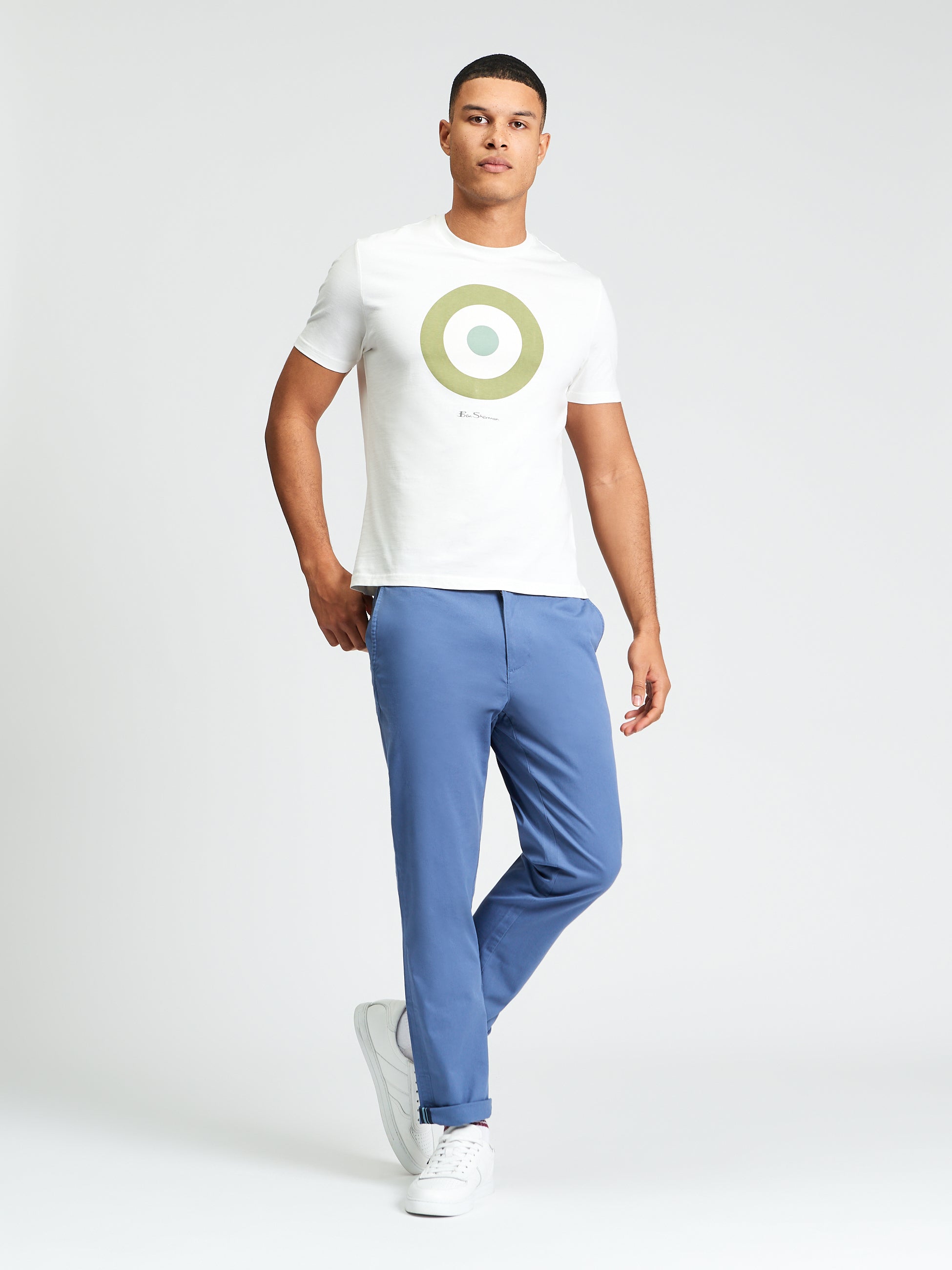 Signature Slim Stretch Chino – Smart casual style with branded Ben Sherman buttons and 5 pockets.