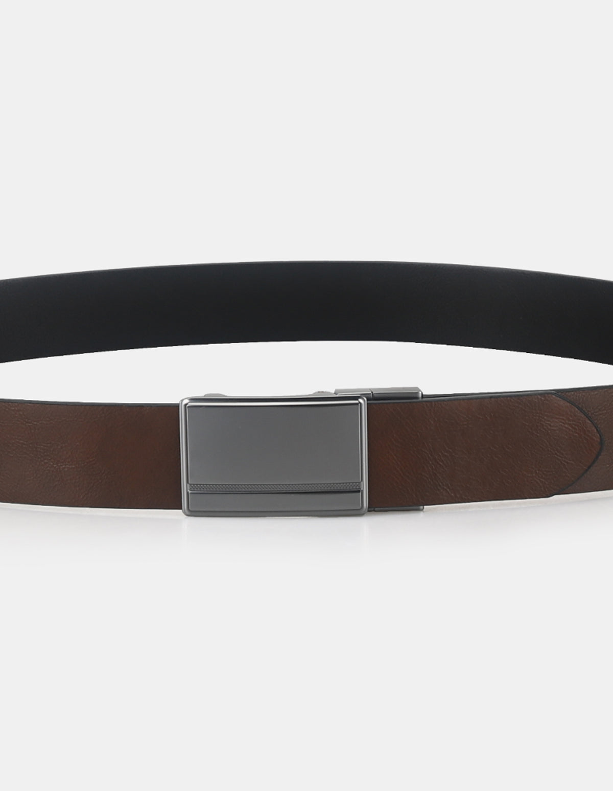 2 BUCKLE BELT SET – stylish brown leather belt with a sleek silver buckle.